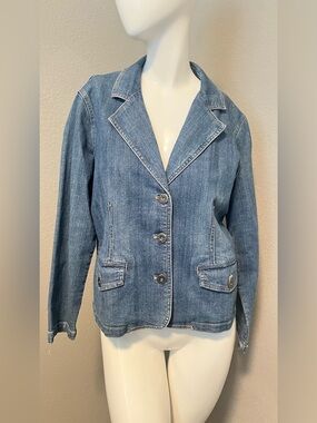 NWT Women’s CHICO”S Platinum Light Wash Blue Denim Jean Blazer Jacket Size 1- S